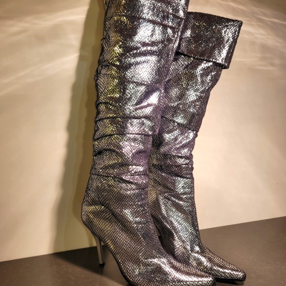 Silver & black Fahrenheit shoe knee high heel boots size 6
